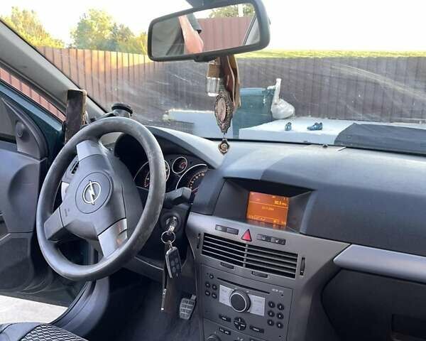 Зелений Опель Астра, об'ємом двигуна 1.6 л та пробігом 308 тис. км за 4200 $, фото 23 на Automoto.ua