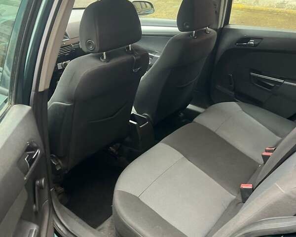 Зеленый Опель Астра, объемом двигателя 1.6 л и пробегом 280 тыс. км за 3850 $, фото 7 на Automoto.ua