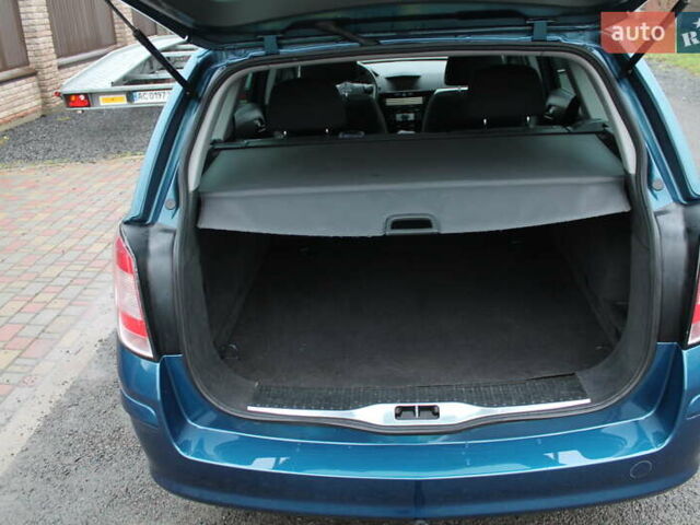 Зелений Опель Астра, об'ємом двигуна 1.6 л та пробігом 260 тис. км за 4600 $, фото 10 на Automoto.ua