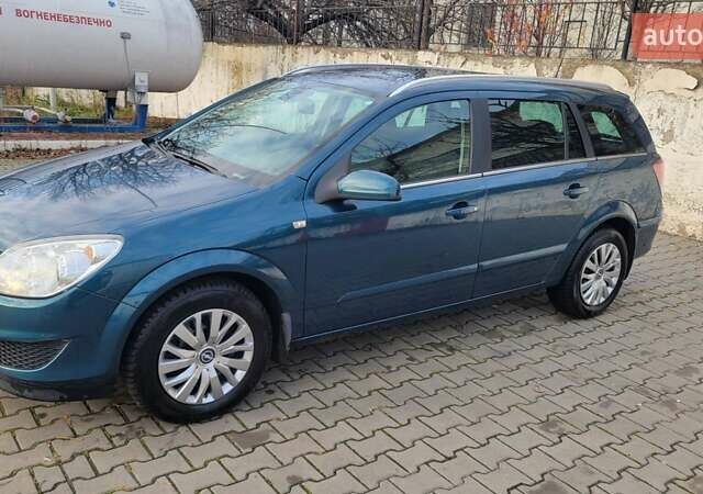 Зеленый Опель Астра, объемом двигателя 1.6 л и пробегом 220 тыс. км за 4800 $, фото 1 на Automoto.ua