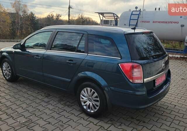 Зеленый Опель Астра, объемом двигателя 1.6 л и пробегом 220 тыс. км за 4800 $, фото 2 на Automoto.ua