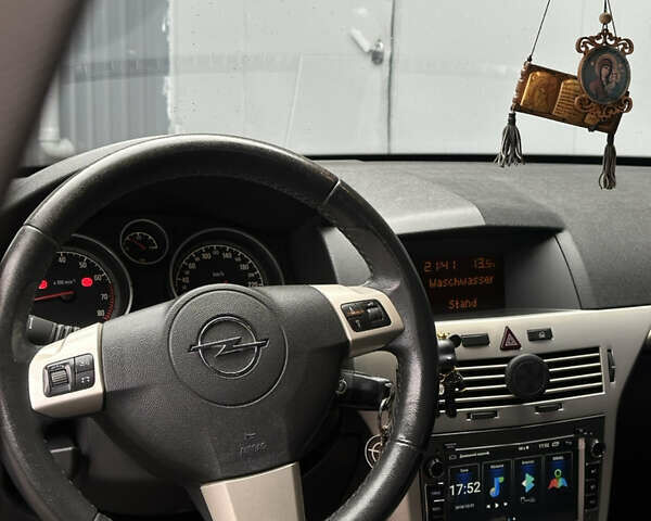 Опель Астра 2007 в Харькове на Automoto.ua Зеленый Опель Астра, объемом двигателя 1.6 л и пробегом 210 тыс. км за 4599 $, фото 8 на Automoto.ua