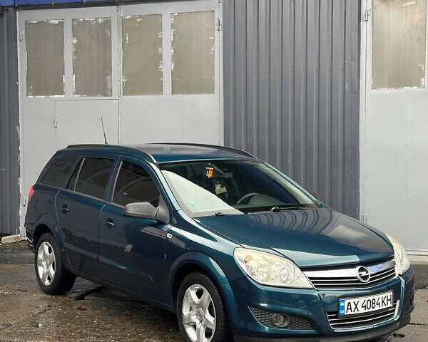 Зеленый Опель Астра, объемом двигателя 1.6 л и пробегом 210 тыс. км за 3999 $, фото 1 на Automoto.ua