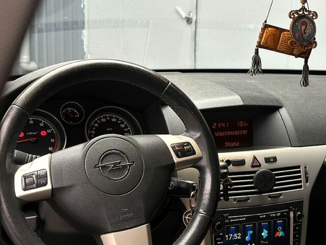 Опель Астра 2007 в Харькове на Automoto.ua Зеленый Опель Астра, объемом двигателя 1.6 л и пробегом 210 тыс. км за 4699 $, фото 10 на Automoto.ua