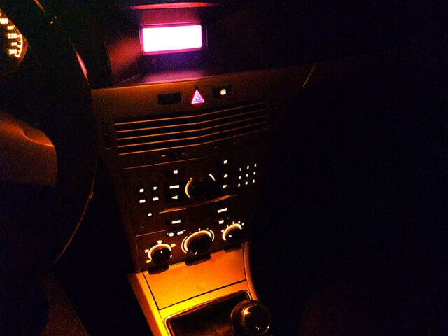 Зеленый Опель Астра, объемом двигателя 1.6 л и пробегом 180 тыс. км за 5300 $, фото 11 на Automoto.ua