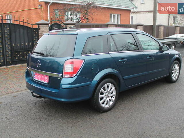 Зелений Опель Астра, об'ємом двигуна 1.6 л та пробігом 260 тис. км за 4600 $, фото 4 на Automoto.ua