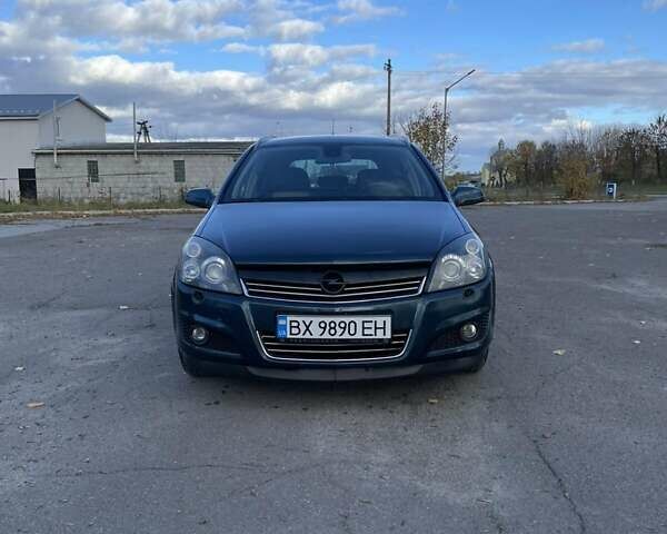 Зелений Опель Астра, об'ємом двигуна 1.8 л та пробігом 260 тис. км за 5700 $, фото 2 на Automoto.ua