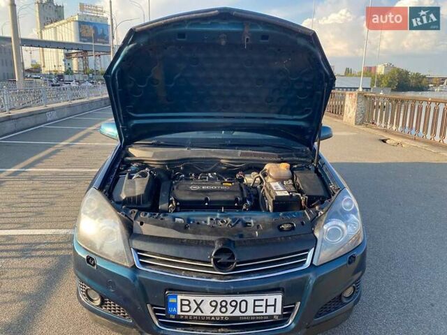 Зелений Опель Астра, об'ємом двигуна 1.8 л та пробігом 260 тис. км за 4200 $, фото 12 на Automoto.ua