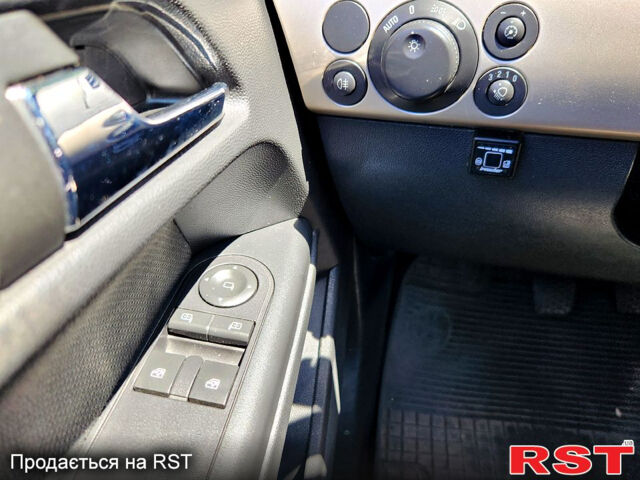 Зеленый Опель Астра, объемом двигателя 1.6 л и пробегом 180 тыс. км за 5300 $, фото 12 на Automoto.ua