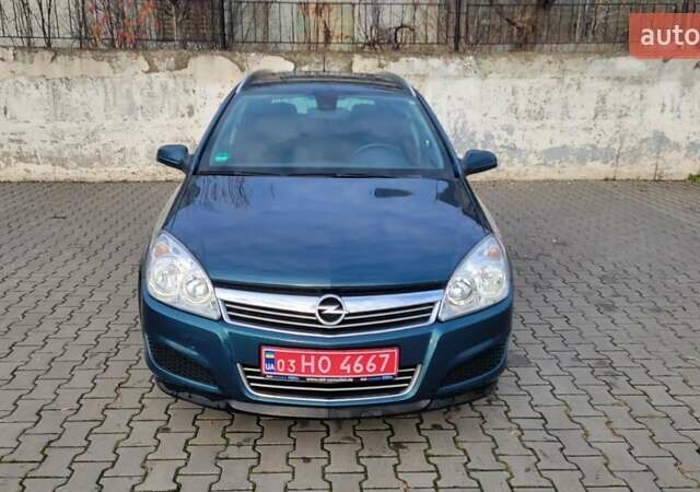 Зеленый Опель Астра, объемом двигателя 1.6 л и пробегом 220 тыс. км за 4800 $, фото 5 на Automoto.ua