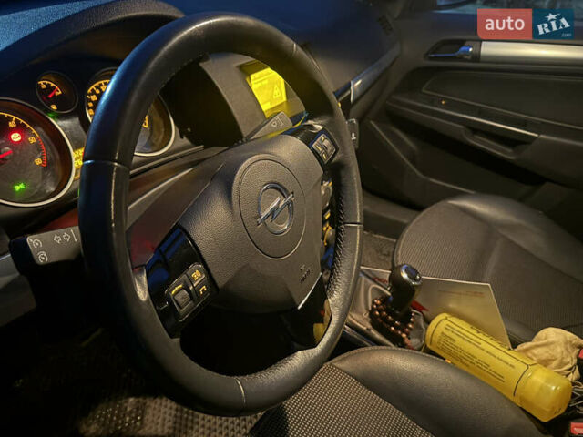 Зеленый Опель Астра, объемом двигателя 1.69 л и пробегом 273 тыс. км за 5650 $, фото 7 на Automoto.ua