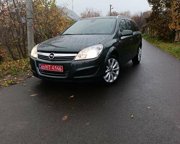 Зеленый Опель Астра, объемом двигателя 1.6 л и пробегом 208 тыс. км за 5900 $, фото 1 на Automoto.ua