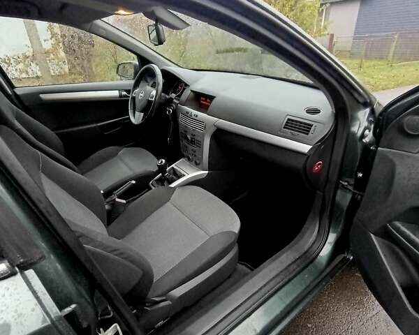 Зеленый Опель Астра, объемом двигателя 1.6 л и пробегом 208 тыс. км за 5900 $, фото 39 на Automoto.ua