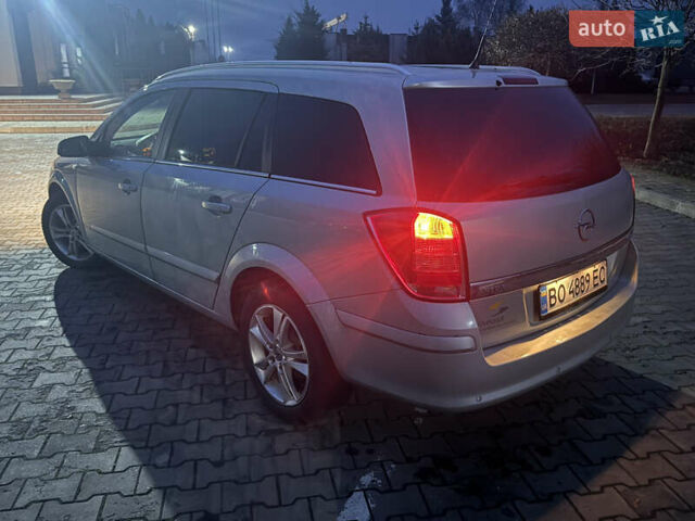 Зеленый Опель Астра, объемом двигателя 1.69 л и пробегом 273 тыс. км за 5650 $, фото 4 на Automoto.ua