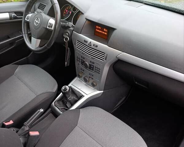 Зеленый Опель Астра, объемом двигателя 1.6 л и пробегом 208 тыс. км за 5900 $, фото 32 на Automoto.ua