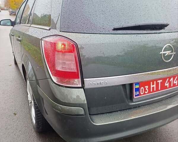 Зеленый Опель Астра, объемом двигателя 1.6 л и пробегом 208 тыс. км за 5900 $, фото 22 на Automoto.ua