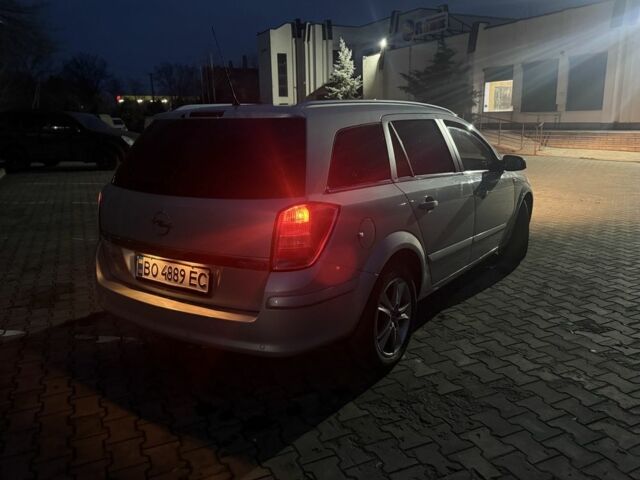 Зеленый Опель Астра, объемом двигателя 1.7 л и пробегом 260 тыс. км за 5850 $, фото 6 на Automoto.ua