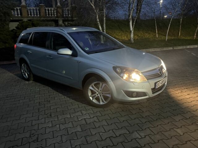 Зеленый Опель Астра, объемом двигателя 1.7 л и пробегом 260 тыс. км за 5850 $, фото 1 на Automoto.ua