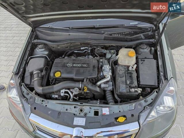 Опель Астра 2010 в Белой Церкве на Automoto.ua Зеленый Опель Астра, объемом двигателя 1.69 л и пробегом 296 тыс. км за 6700 $, фото 4 на Automoto.ua