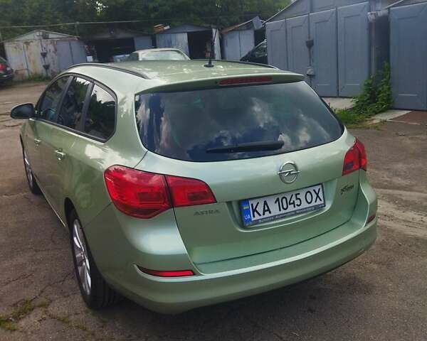 Зеленый Опель Астра, объемом двигателя 1.6 л и пробегом 204 тыс. км за 6600 $, фото 3 на Automoto.ua