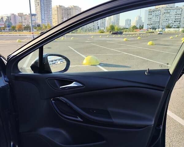 Зелений Опель Астра, об'ємом двигуна 1.6 л та пробігом 213 тис. км за 12950 $, фото 17 на Automoto.ua