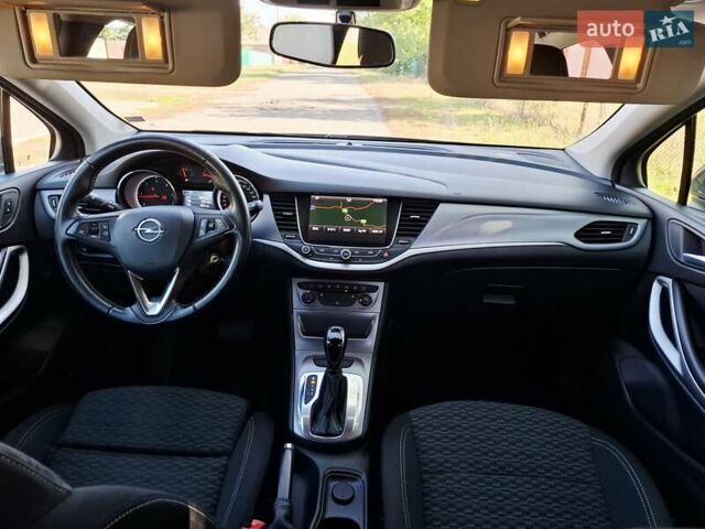 Зеленый Опель Астра, объемом двигателя 1.6 л и пробегом 165 тыс. км за 11650 $, фото 61 на Automoto.ua