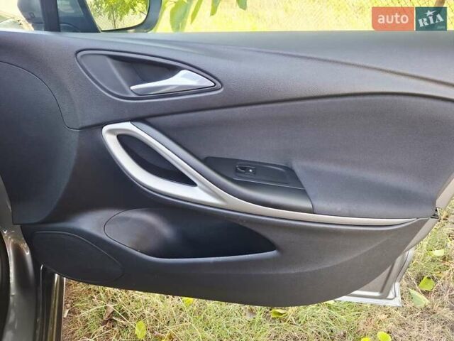 Зеленый Опель Астра, объемом двигателя 1.6 л и пробегом 165 тыс. км за 11650 $, фото 59 на Automoto.ua