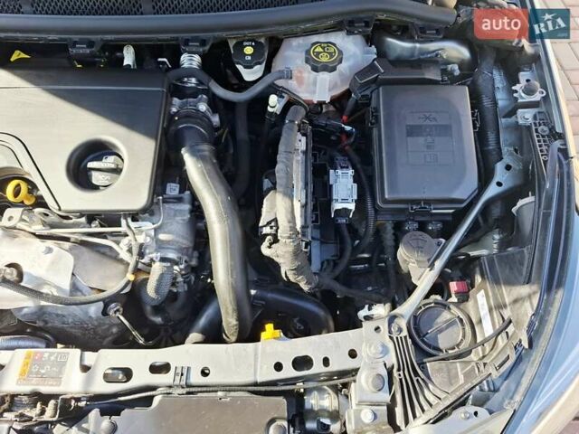 Зеленый Опель Астра, объемом двигателя 1.6 л и пробегом 165 тыс. км за 11650 $, фото 28 на Automoto.ua