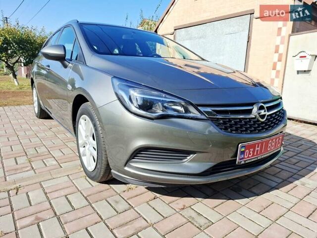 Зеленый Опель Астра, объемом двигателя 1.6 л и пробегом 165 тыс. км за 11650 $, фото 13 на Automoto.ua