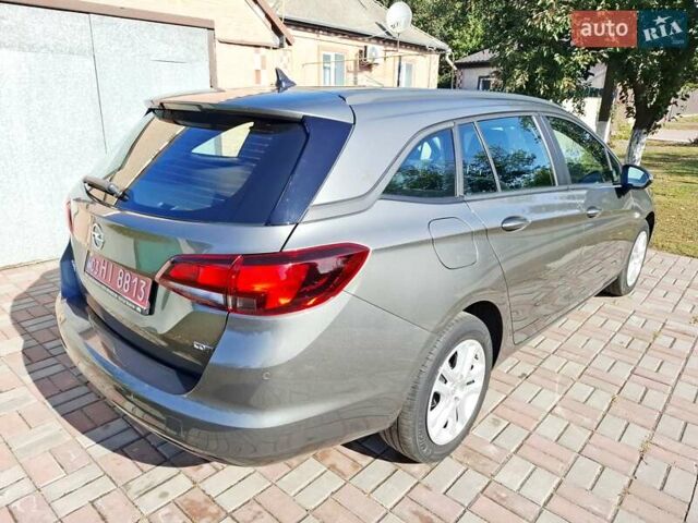 Зеленый Опель Астра, объемом двигателя 1.6 л и пробегом 165 тыс. км за 11650 $, фото 10 на Automoto.ua