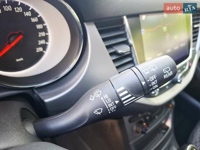 Зеленый Опель Астра, объемом двигателя 1.6 л и пробегом 165 тыс. км за 11650 $, фото 64 на Automoto.ua