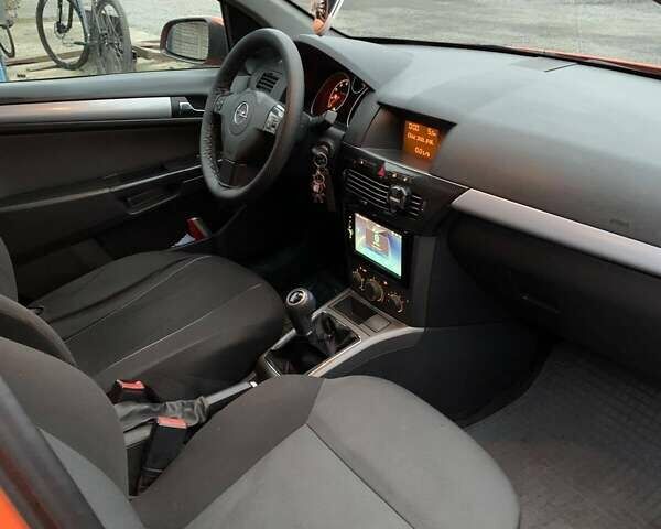 Помаранчевий Опель Астра, об'ємом двигуна 1.59 л та пробігом 328 тис. км за 3500 $, фото 7 на Automoto.ua