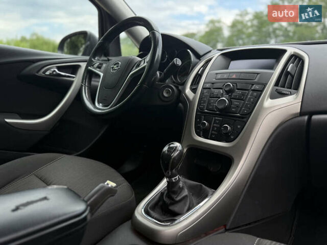 Оранжевый Опель Астра, объемом двигателя 1.7 л и пробегом 171 тыс. км за 7800 $, фото 5 на Automoto.ua