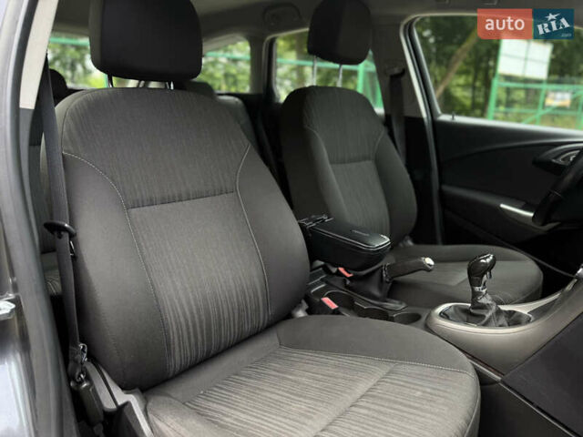 Оранжевый Опель Астра, объемом двигателя 1.7 л и пробегом 171 тыс. км за 7800 $, фото 6 на Automoto.ua