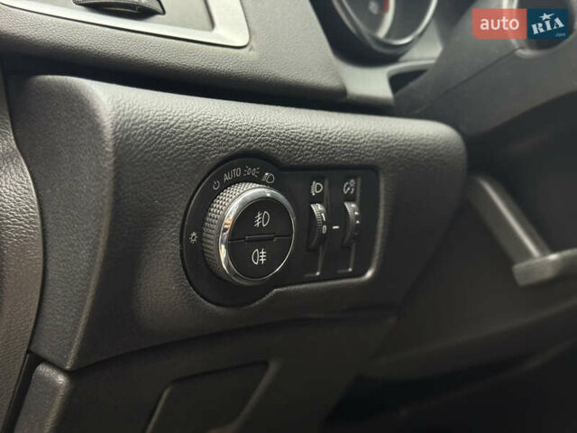 Оранжевый Опель Астра, объемом двигателя 1.7 л и пробегом 171 тыс. км за 7800 $, фото 8 на Automoto.ua