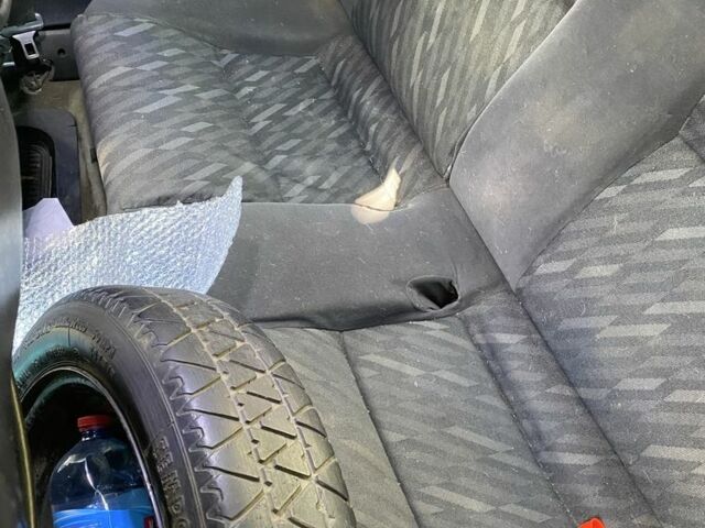 Белый Опель Калибра, объемом двигателя 2 л и пробегом 250 тыс. км за 1500 $, фото 3 на Automoto.ua