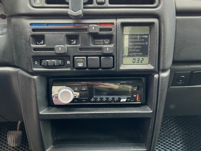 Фиолетовый Опель Калибра, объемом двигателя 2 л и пробегом 280 тыс. км за 2600 $, фото 12 на Automoto.ua