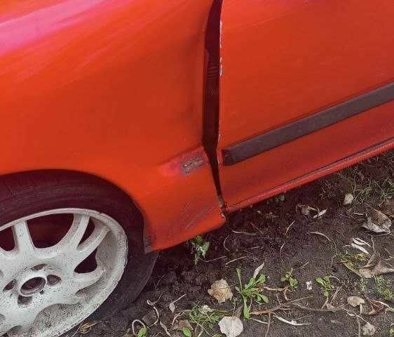 Красный Опель Калибра, объемом двигателя 2 л и пробегом 497 тыс. км за 1500 $, фото 10 на Automoto.ua