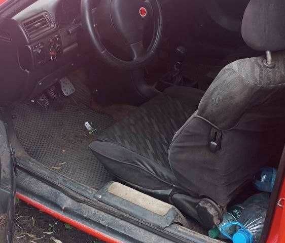 Красный Опель Калибра, объемом двигателя 2 л и пробегом 497 тыс. км за 1500 $, фото 7 на Automoto.ua