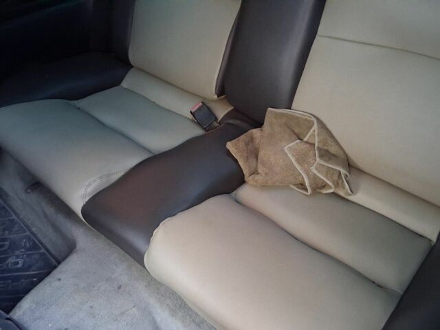 Червоний Опель Калібра, об'ємом двигуна 2 л та пробігом 200 тис. км за 1850 $, фото 7 на Automoto.ua