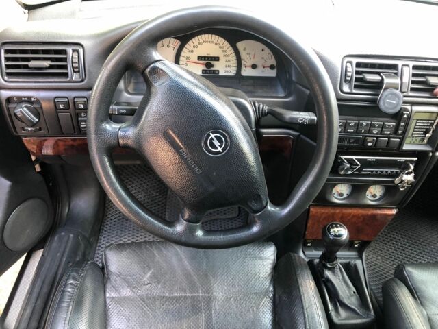 Синій Опель Калібра, об'ємом двигуна 2.5 л та пробігом 270 тис. км за 3200 $, фото 6 на Automoto.ua