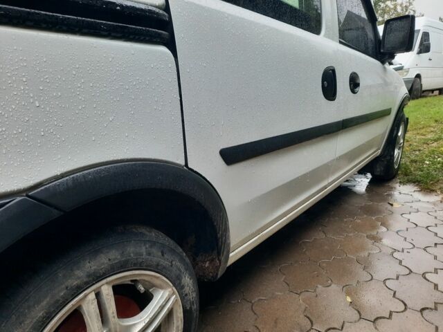 Белый Опель Кампо, объемом двигателя 3 л и пробегом 250 тыс. км за 2350 $, фото 12 на Automoto.ua