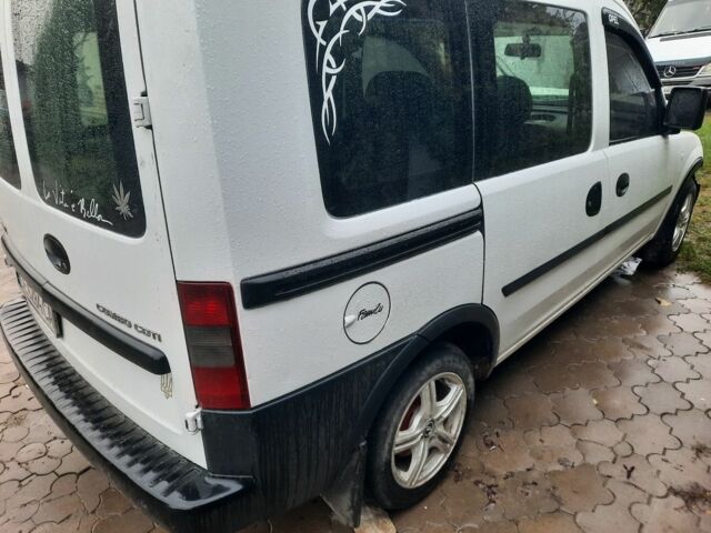 Белый Опель Кампо, объемом двигателя 3 л и пробегом 250 тыс. км за 2350 $, фото 17 на Automoto.ua