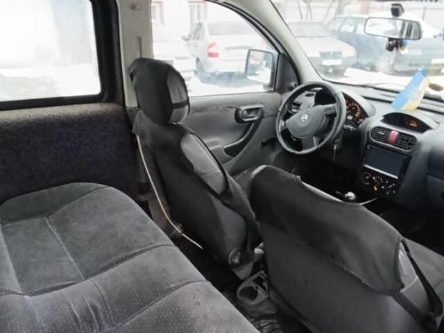 Белый Опель Кампо, объемом двигателя 1.7 л и пробегом 111 тыс. км за 1950 $, фото 6 на Automoto.ua