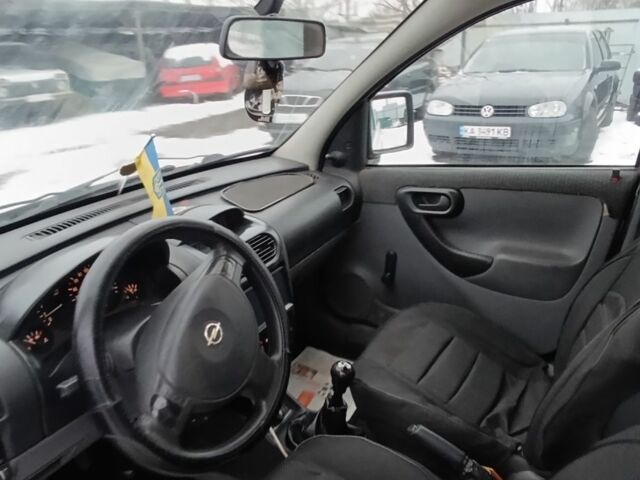 Белый Опель Кампо, объемом двигателя 1.7 л и пробегом 111 тыс. км за 1950 $, фото 7 на Automoto.ua