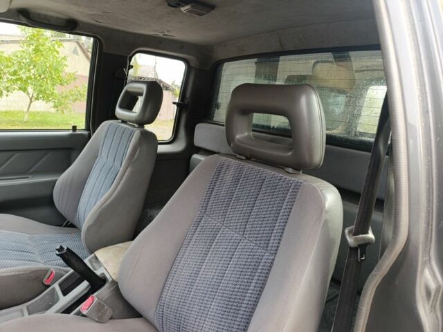 Серый Опель Кампо, объемом двигателя 2.5 л и пробегом 286 тыс. км за 3300 $, фото 12 на Automoto.ua