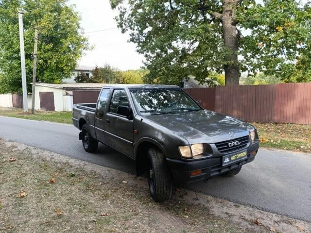 Серый Опель Кампо, объемом двигателя 2.5 л и пробегом 286 тыс. км за 3300 $, фото 6 на Automoto.ua
