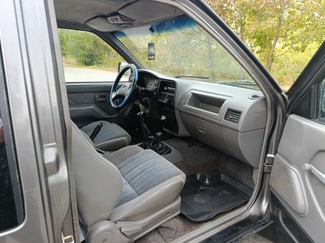 Серый Опель Кампо, объемом двигателя 2.5 л и пробегом 286 тыс. км за 3300 $, фото 10 на Automoto.ua