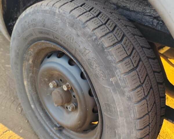 Білий Опель Комбо вант.-пас., об'ємом двигуна 1.39 л та пробігом 150 тис. км за 2000 $, фото 5 на Automoto.ua