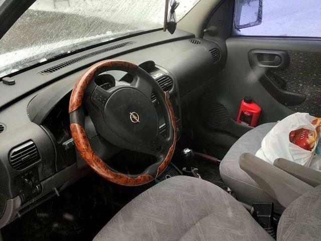 Белый Опель Комбо груз.-пасс., объемом двигателя 1.7 л и пробегом 0 тыс. км за 3000 $, фото 3 на Automoto.ua